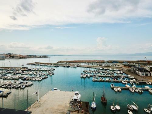 Apartaments Club Nautic L'escala