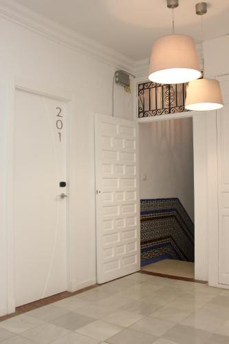 Las Atarazanas - Design Hostal