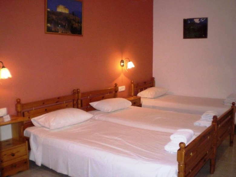 Hotel Irineos Studios