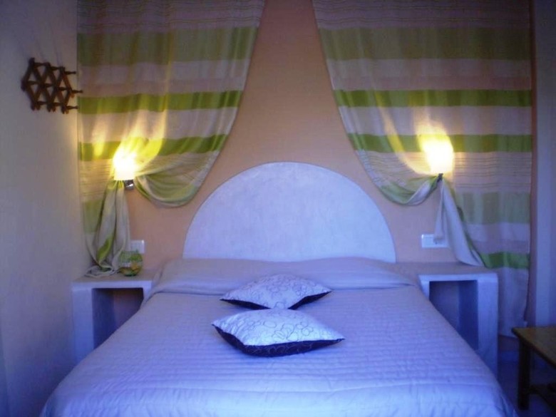 Hotel Irineos Studios
