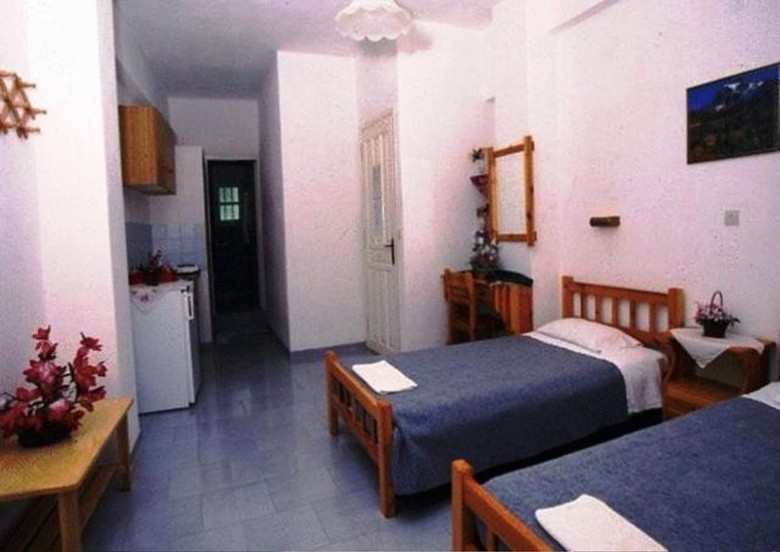 Hotel Irineos Studios