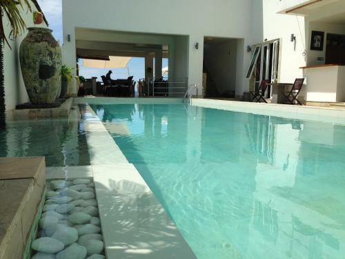 Hotel Shades Resort