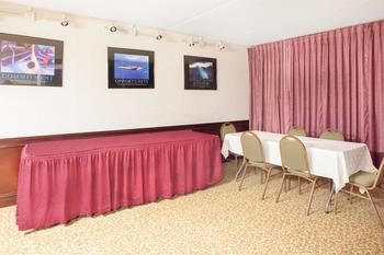 Hotel Howard Johnson Addison Ohare Airport
