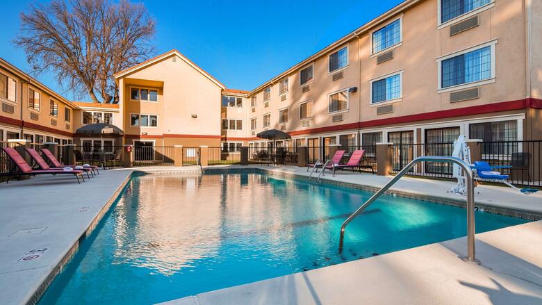 Hotel B.w Colony Inn