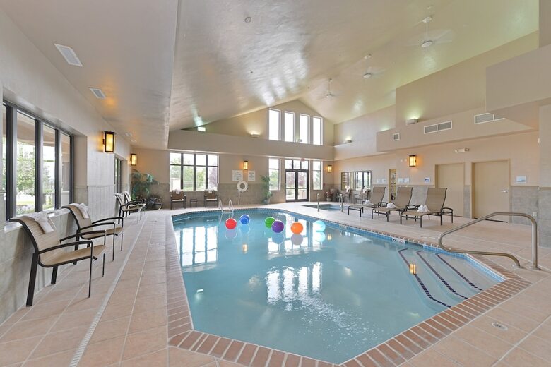 Holiday Inn Express Hotel & Suites Gillette