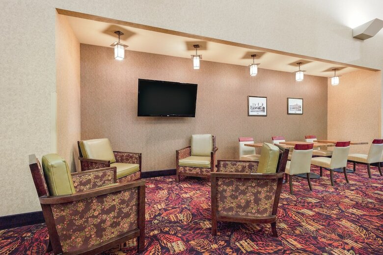 Holiday Inn Express Hotel & Suites Gillette