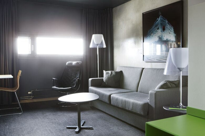 Comfort Hotel Runway