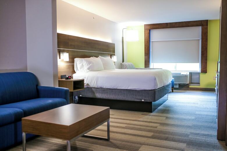 Holiday Inn Express Hotel & Suites Memphis/germantown