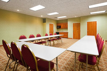 Holiday Inn Express Hotel & Suites Goshen