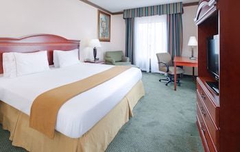 Holiday Inn Express Hotel & Suites Cleveland