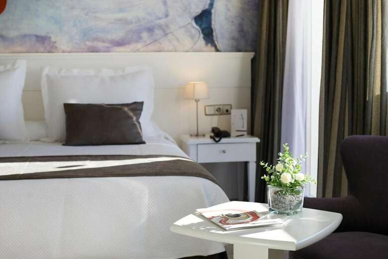 Hotel Joan Mir� Museum