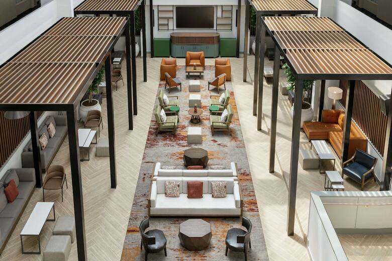 Hotel Embassy Suites Phil/valley For