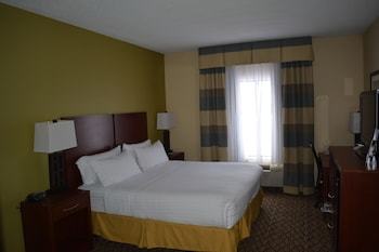 Holiday Inn Express Hotel & Suites Lancaster