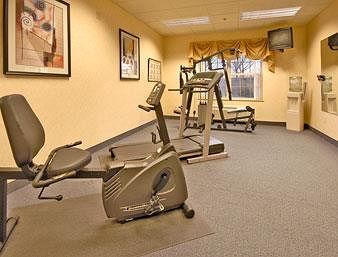 Hotel Baymont Inn And Suites Plymout
