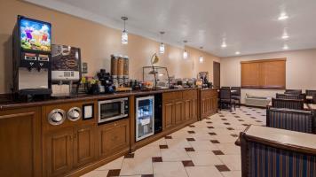 Surestay Plus Hotel By Best Western Omaha South