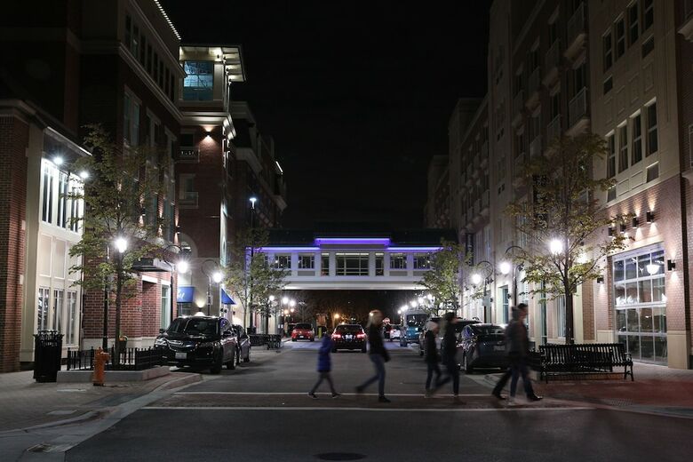 Hotel Indigo Naperville Riverwalk