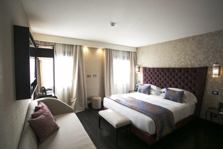 Hotel Venice Times