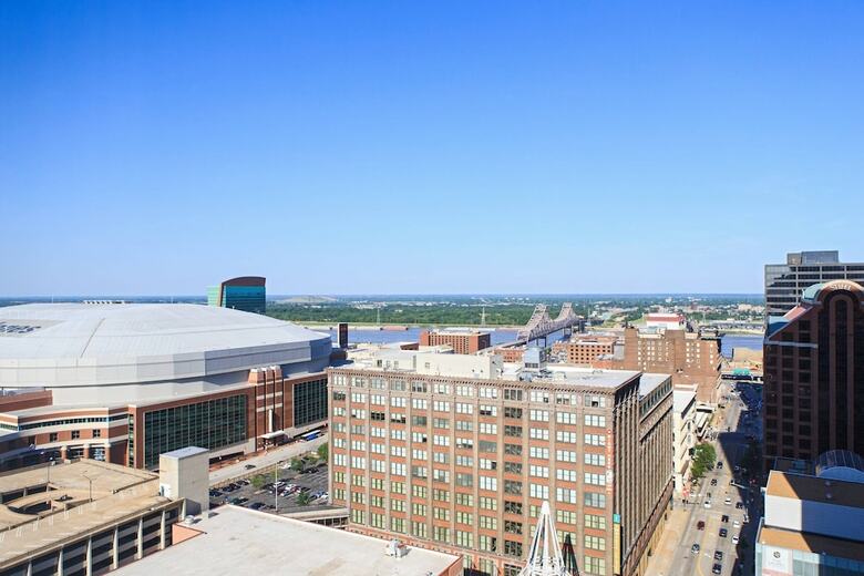 Renaissance St. Louis Grand & Suites Hotel