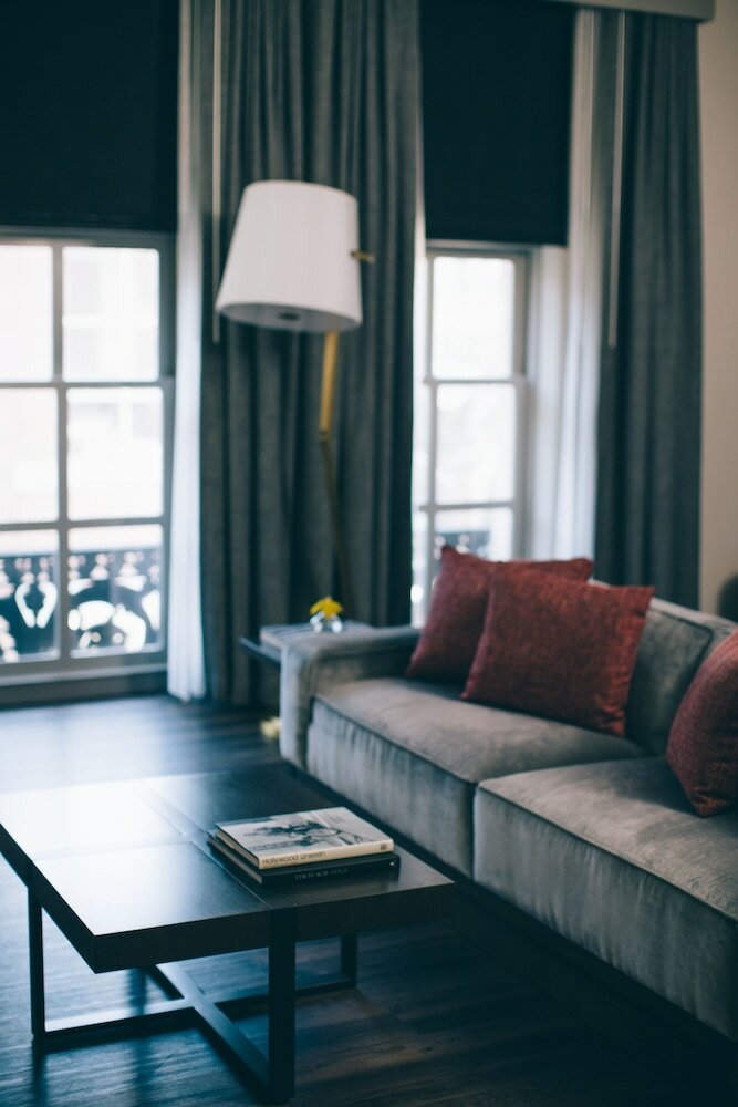 Renaissance St. Louis Grand & Suites Hotel