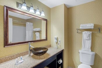 Holiday Inn Express Hotel & Suites Canton