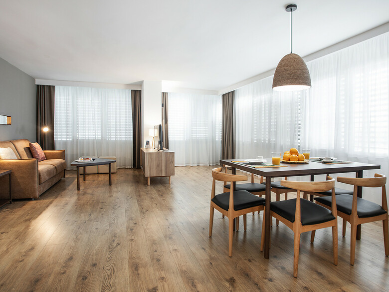 Pierre & Vacances Madrid Apartamentos Eurobuilding 2