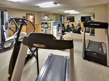 Holiday Inn Express Hotel & Suites Watertown