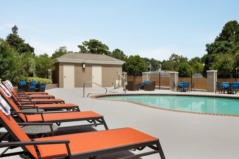 Holiday Inn Express Hotel & Suites Auburn