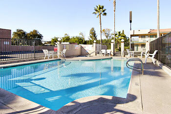 Hotel Super 8 By Wyndham Upland Ontario Ca