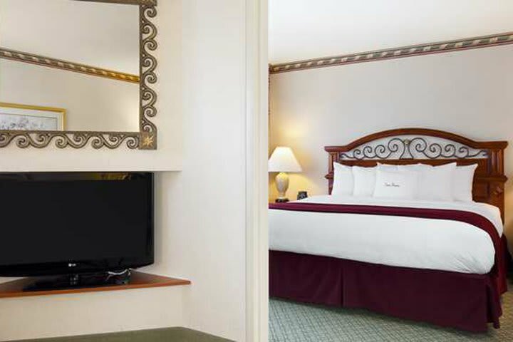 Hotel Doubletree Suites By Hilton Nashville Airport