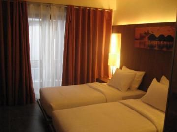 Hotel Crown Regency Beach
