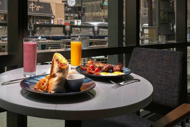 Hotel Eurostars Magnificent Mile