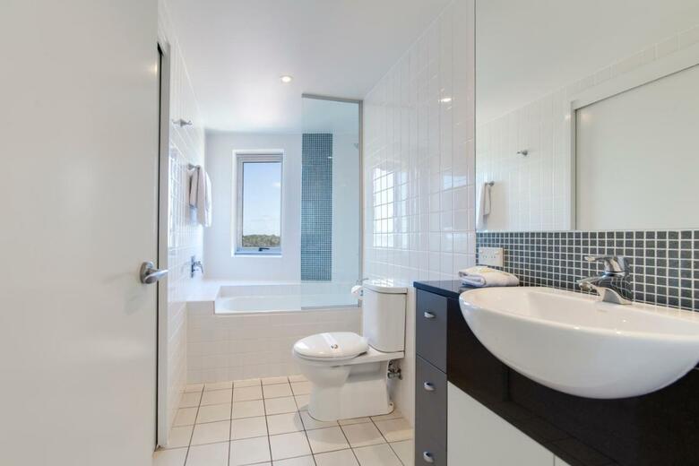 Hotel Pumicestone Blue