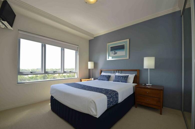 Hotel Pumicestone Blue