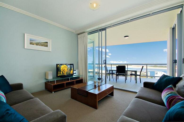 Hotel Pumicestone Blue