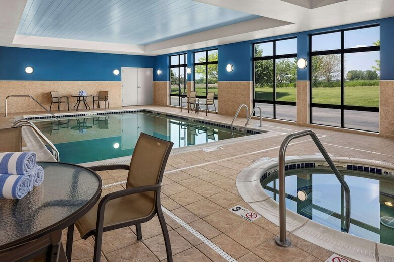 Hotel Hampton Inn Fairmont