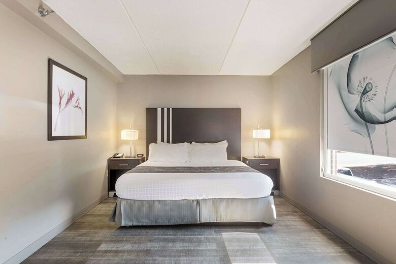 Best Western Greensboro Airport Hotel