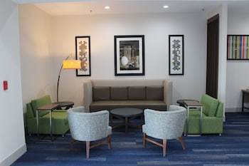 Holiday Inn Express Hotel & Suites Mansfield
