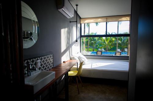 Urban Bacalar Hotel