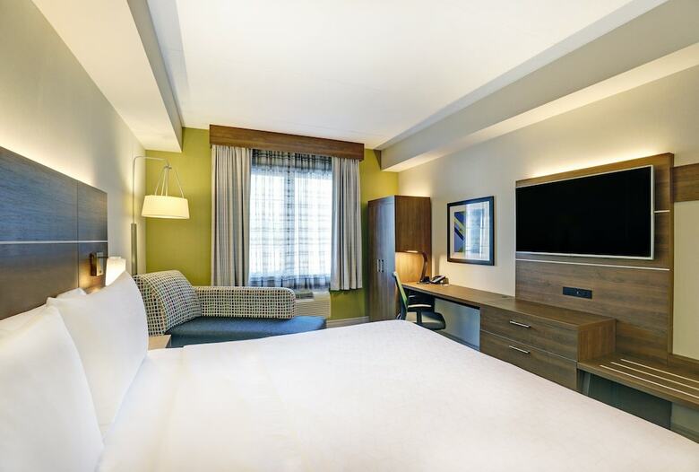 Hotel Holiday Inn Express Whitby Oshawa