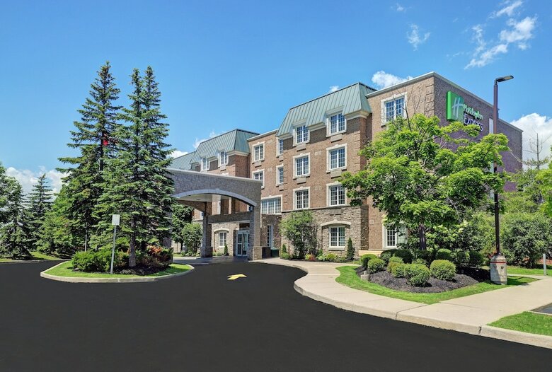 Hotel Holiday Inn Express Whitby Oshawa