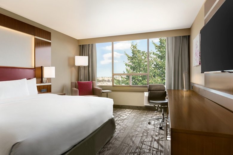 Hotel Delta West