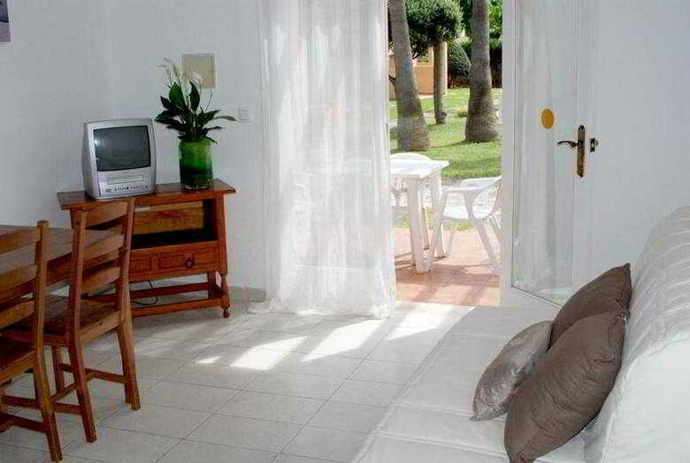 Apartamentos Ses Anneres