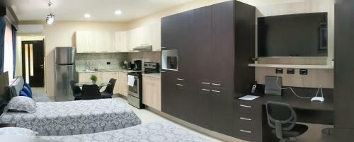 Hotel Suites Merlyn Airport