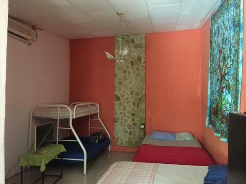 Hotel Hostal, Bar - Rest Y Villas Sol Liberiano