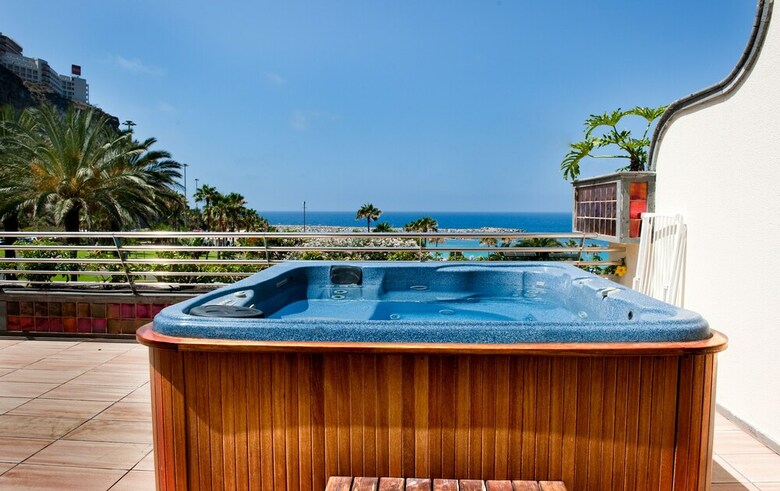Aparthotel Holiday Club Playa Amadores