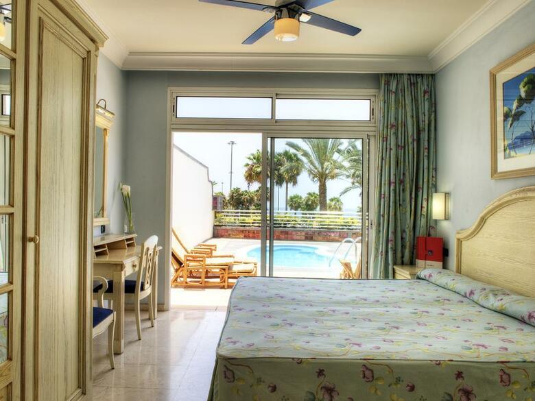 Aparthotel Holiday Club Playa Amadores