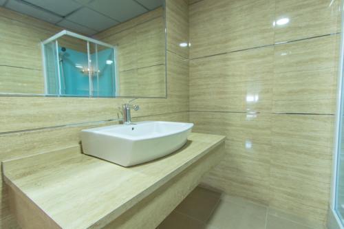 Apartamentos Completos Playa Suite A Carlos III