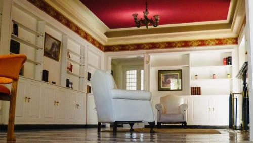 Bed & Breakfast La Casona Hotel -raul Alfonsin-