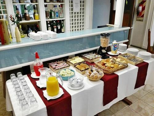Hostal Del Lago Hotel