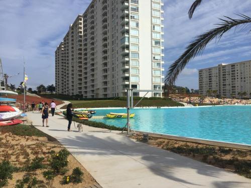 Apartamento Resort Laguna Bahia 711